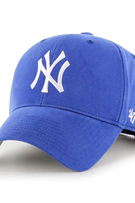 Jockeys y Gorros 47 brand .